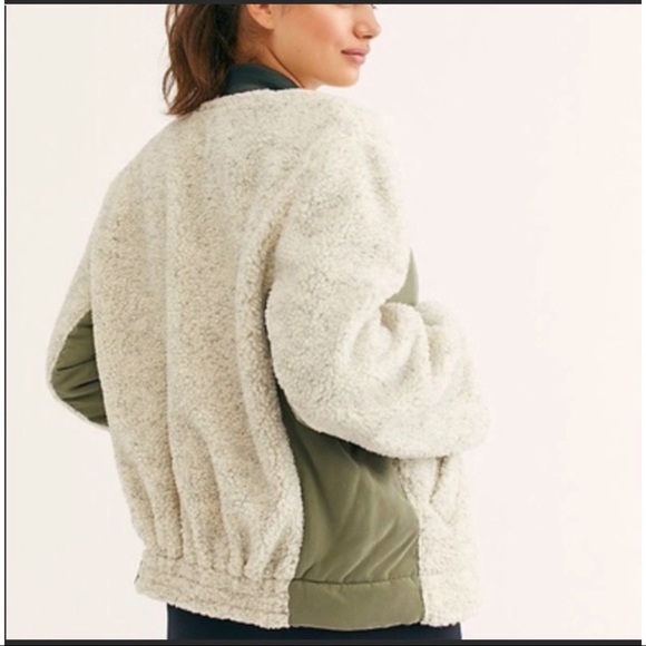 SOLD We the free people Rivington Sherpa jacket - Picture 3 of 10
